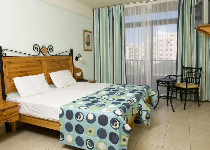 Sunflower 3* Аура